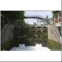 Paris_Canal_St-Martin_05339068.jpg