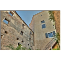 Schloss_Neugebaeude_00380399h.jpg